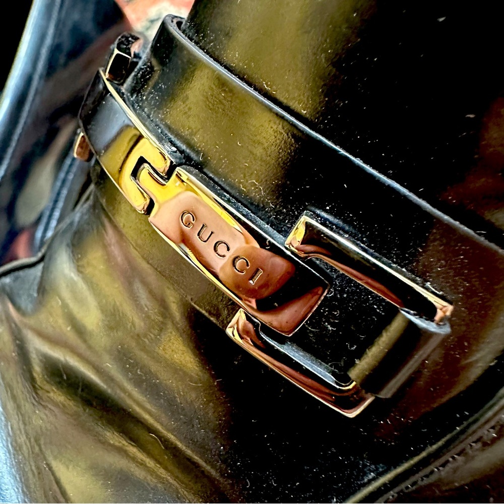Gucci Black Leather Loafers with Gold Hardware